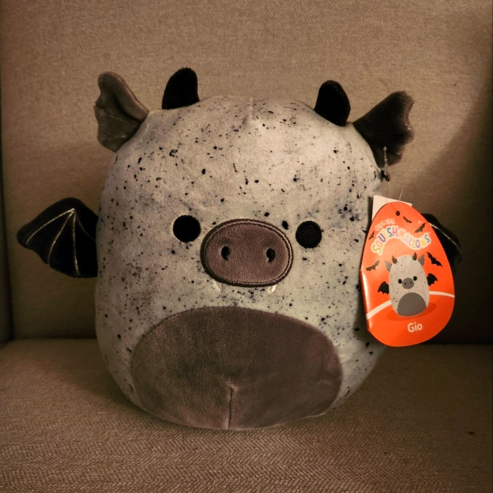 BNWT 8 inch Gio Squishmallows Gargoyle Plush Toy